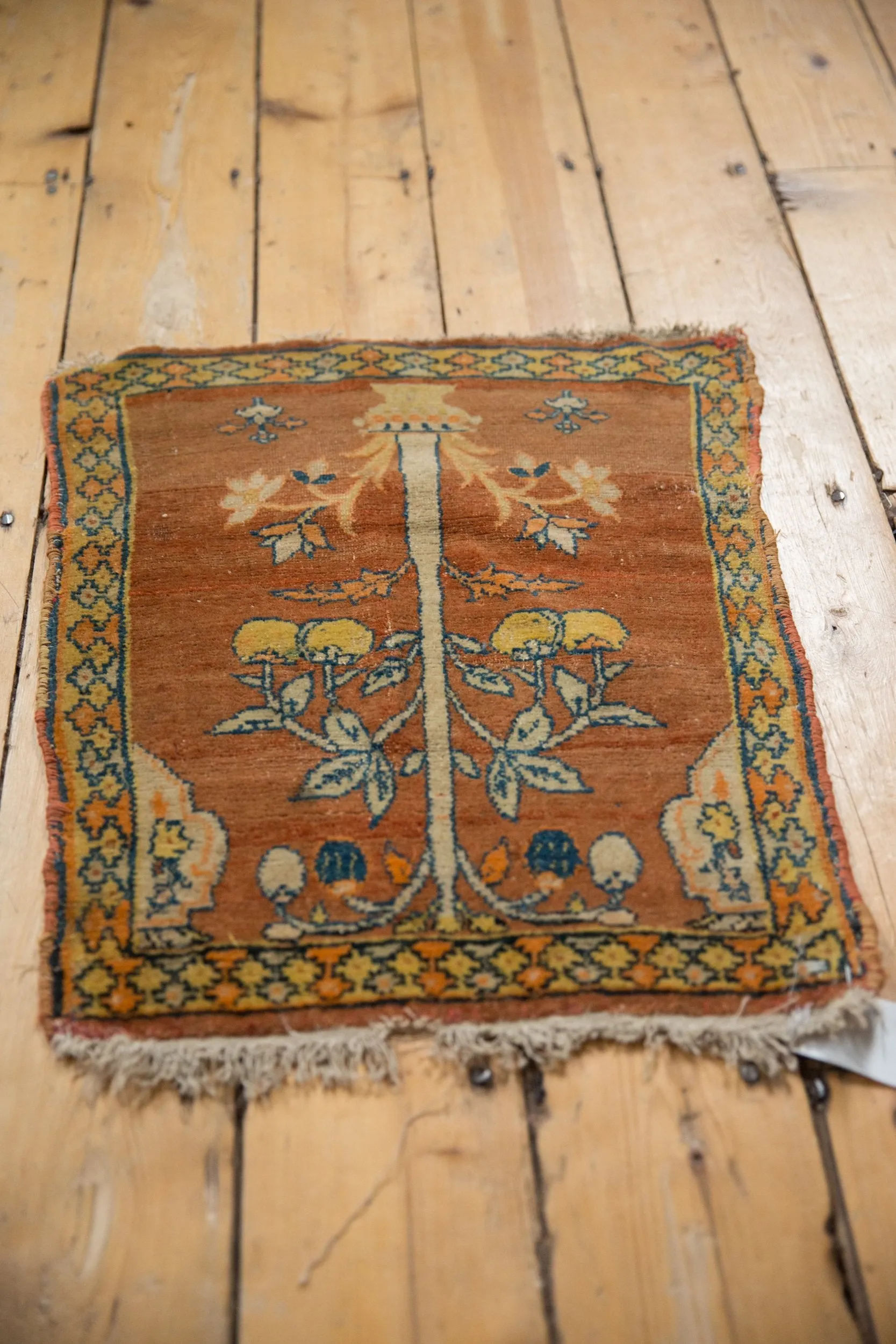 1.5x2 Antique Fine Tabriz Sennehbaft Square Rug Mat