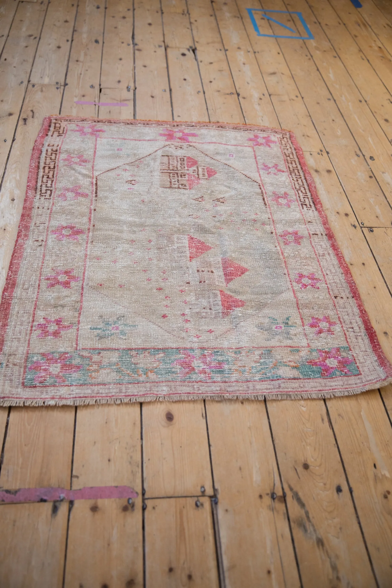 3x4 Vintage Distressed Oushak Square Rug