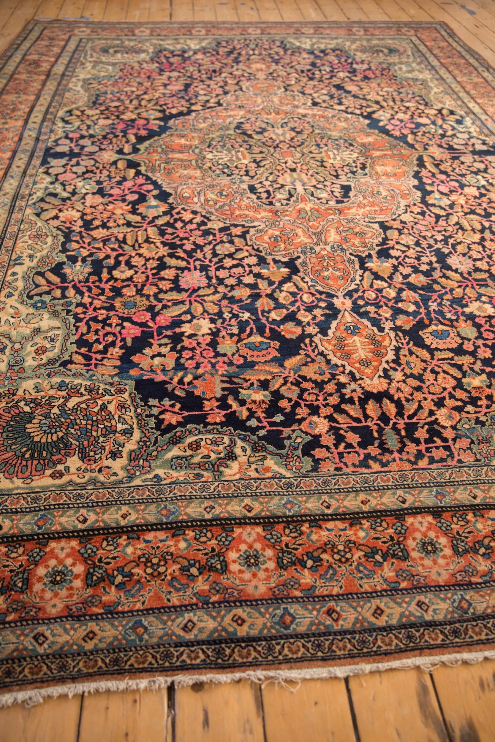 8.5x12.5 Antique Farahan Sarouk Carpet