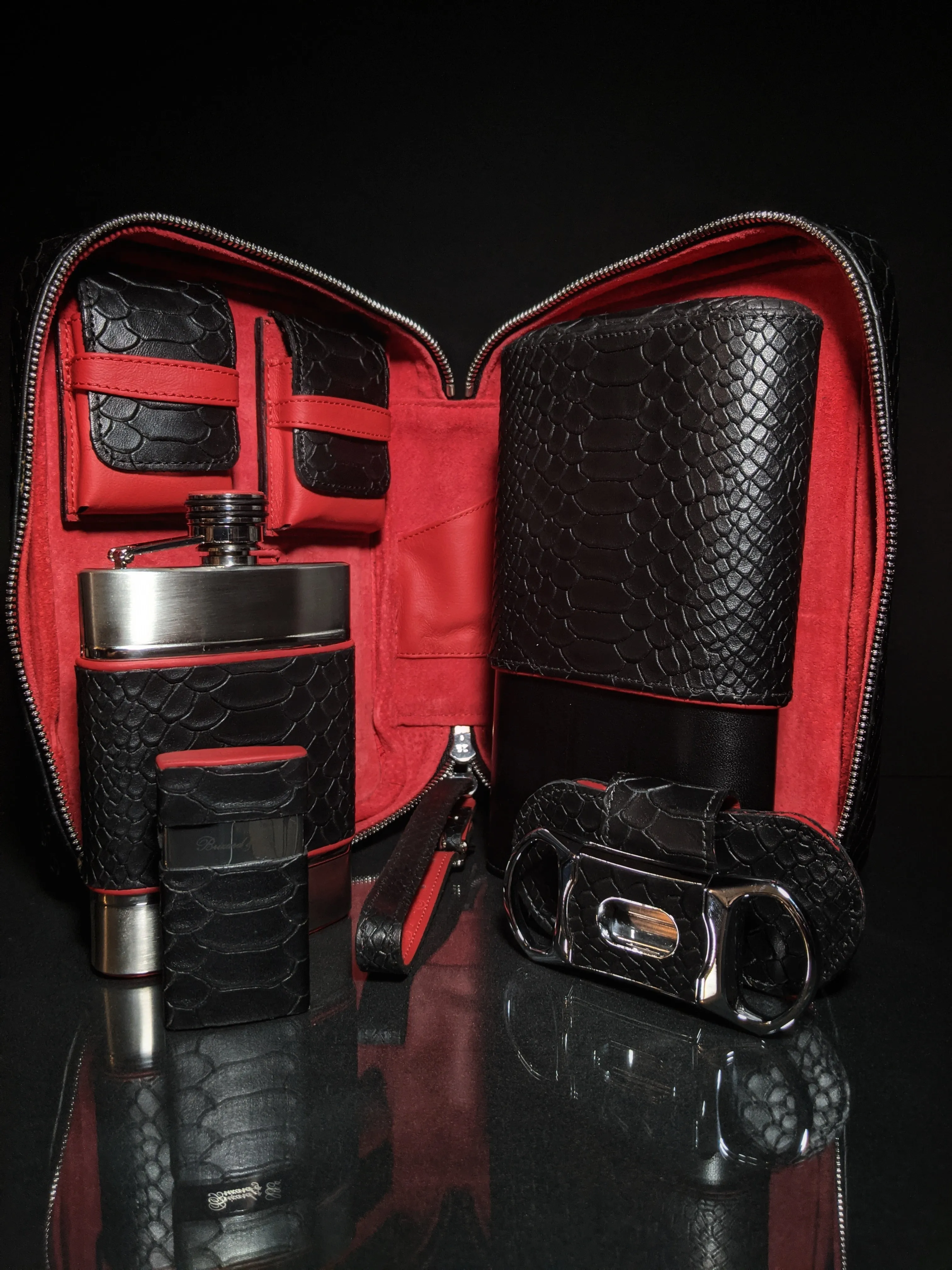 Brizard and Co Havana Traveler in Black Python Pattern and Red Leather Combo