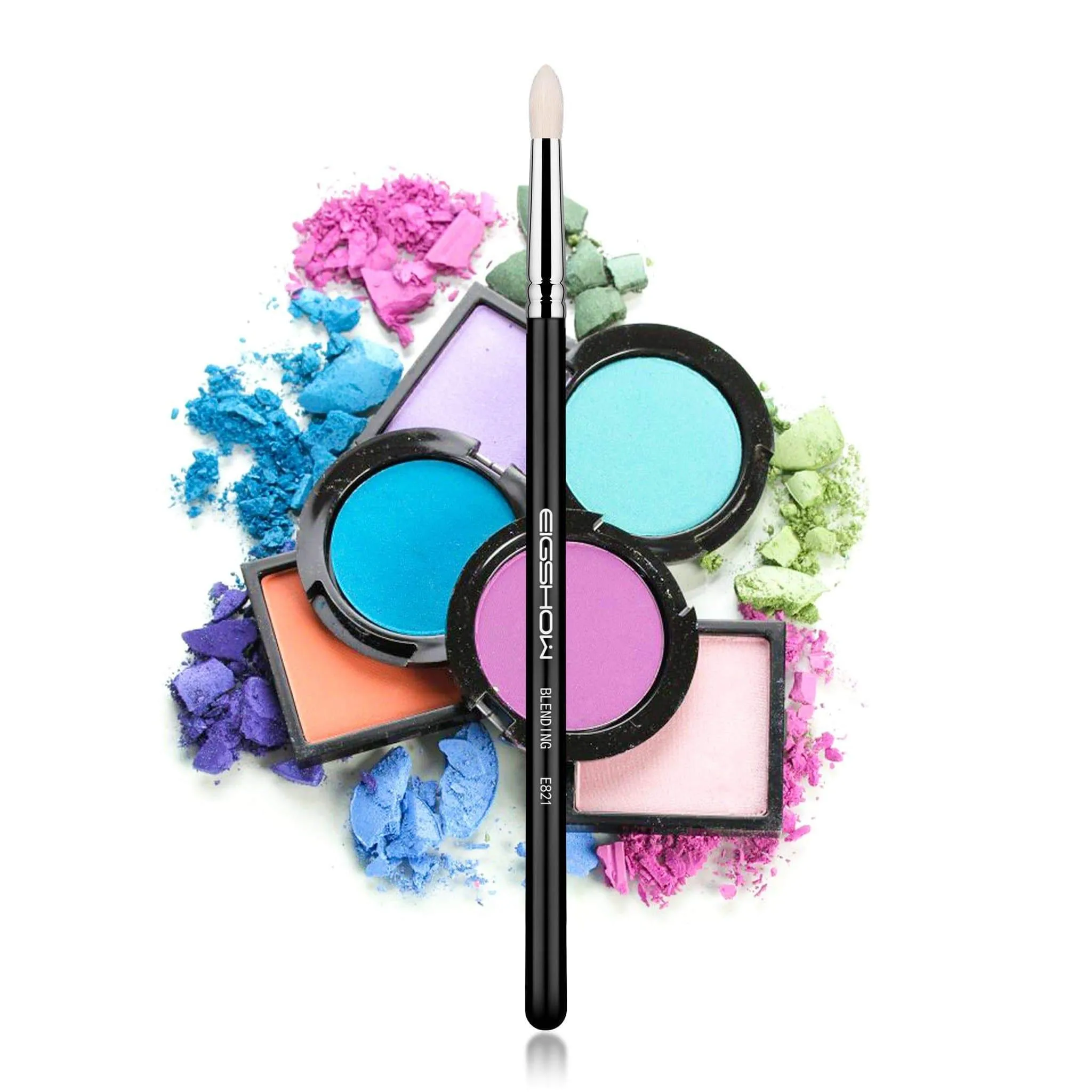 E821 - SMOKE EYE BLENDING BRUSH