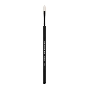 E821 - SMOKE EYE BLENDING BRUSH