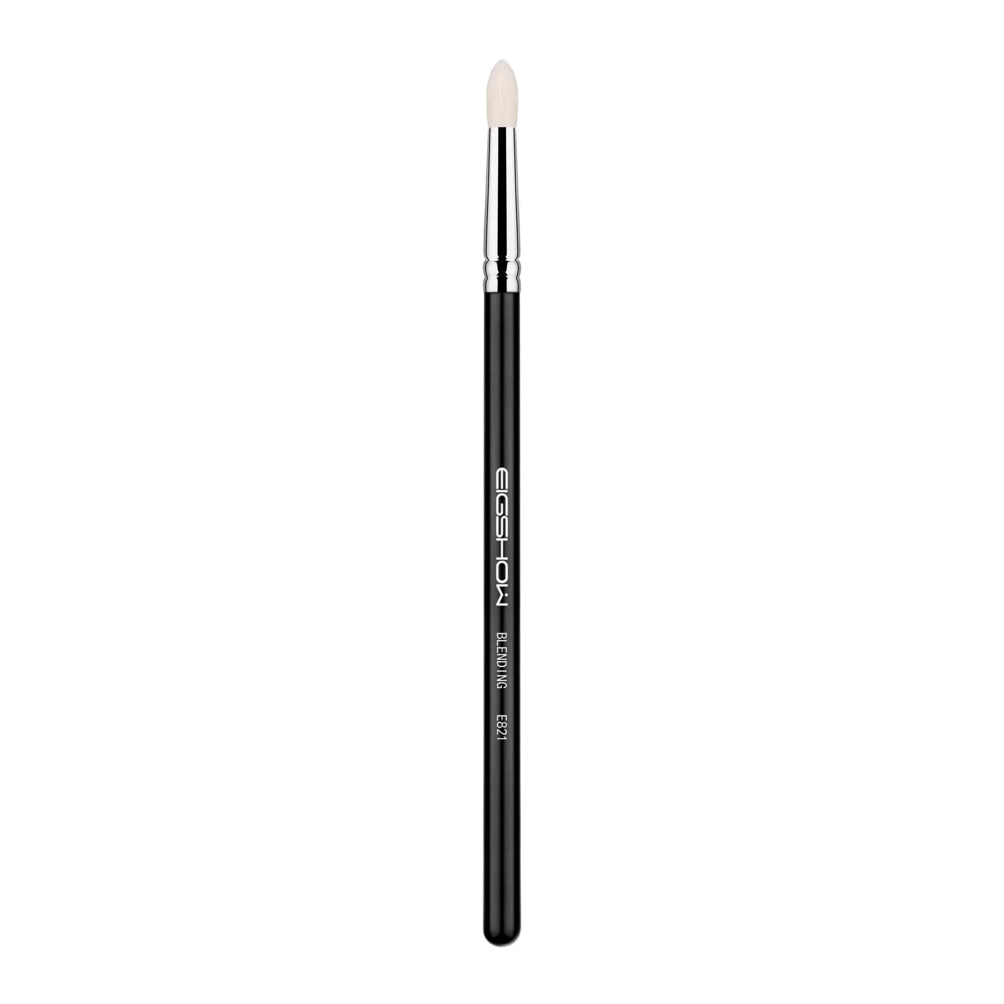 E821 - SMOKE EYE BLENDING BRUSH
