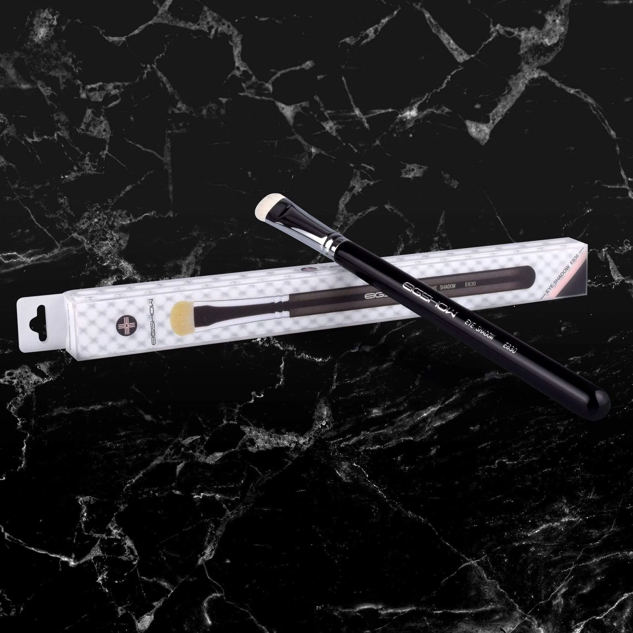 E830 - EYE SHADOW BRUSH