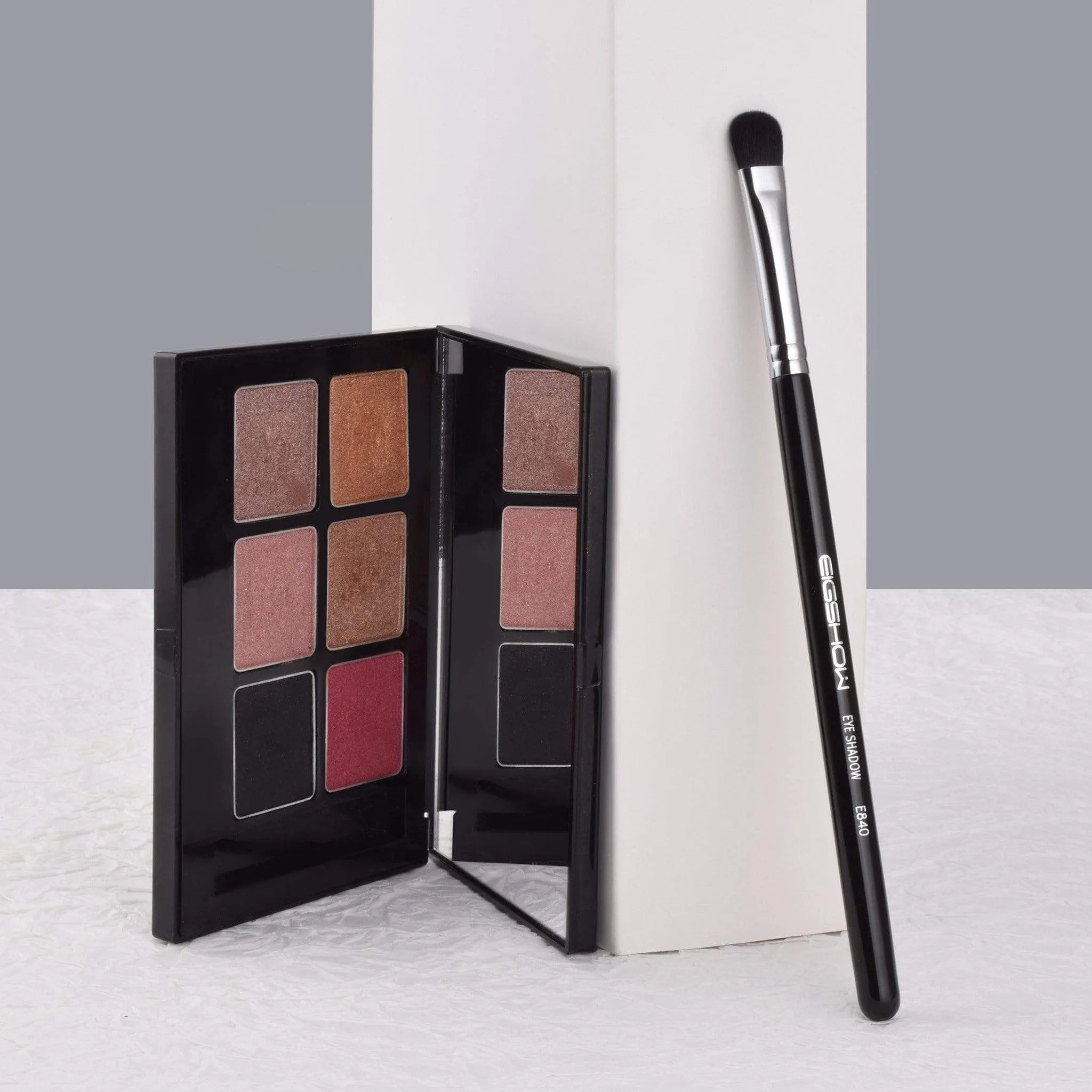 E840 - EYE SHADOW BRUSH
