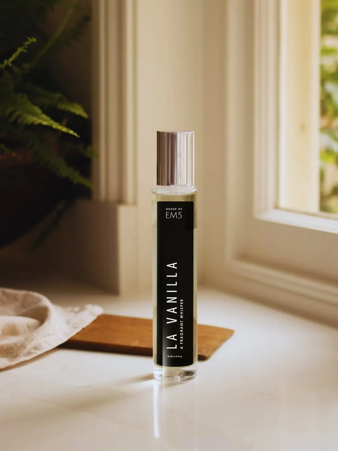EM5™ La-Vanilla Perfume EDP Spray for Women | Vanilla Warm Spicy Fragrance Accords | Luxury Gift for Her | Variants Available: 50 ml Spray / 15 ml Spray