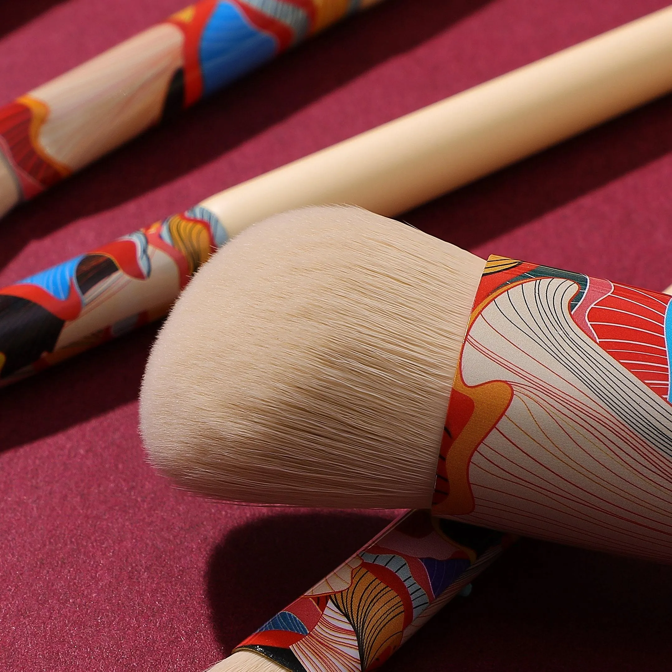 ESSENTIAL SERIES - 7 PCS YELLOW FRESHER BRUSH KIT WITH ECO-FRIENDLY CARTON CYLINDER