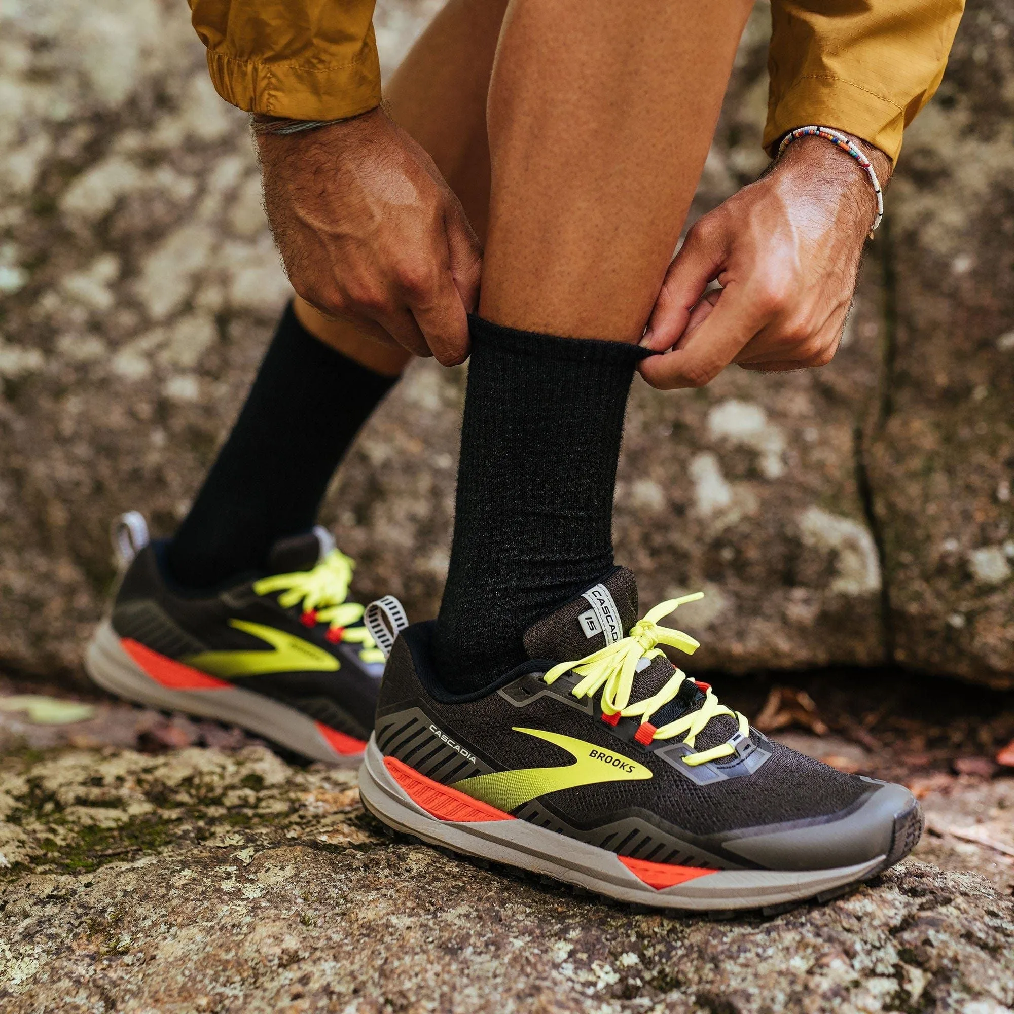 Feetures Merino 10 Cushion Mini Crew Socks