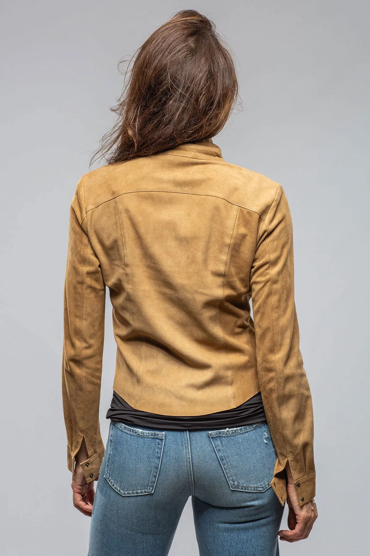 Giulia Suede Snap Shirt In Biscotti