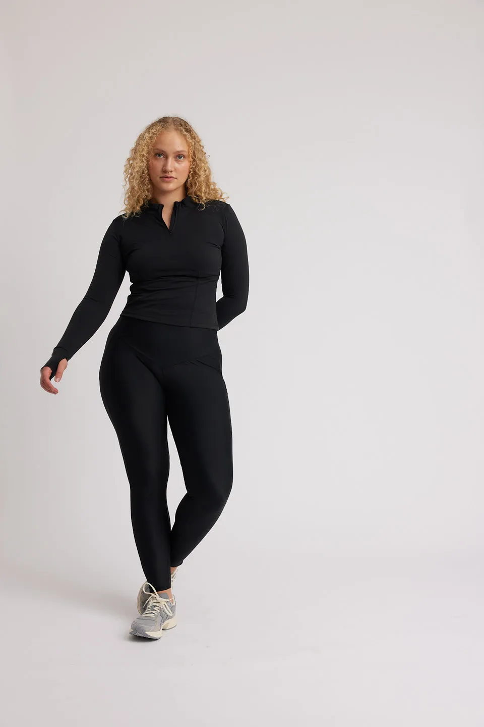Half zip - black