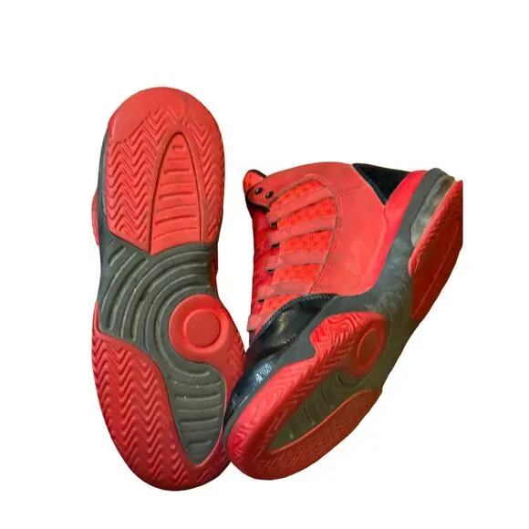 Jordan Max Aura GS  University Red &amp; Black SZ 5Y Preloved Basketball Streetwear