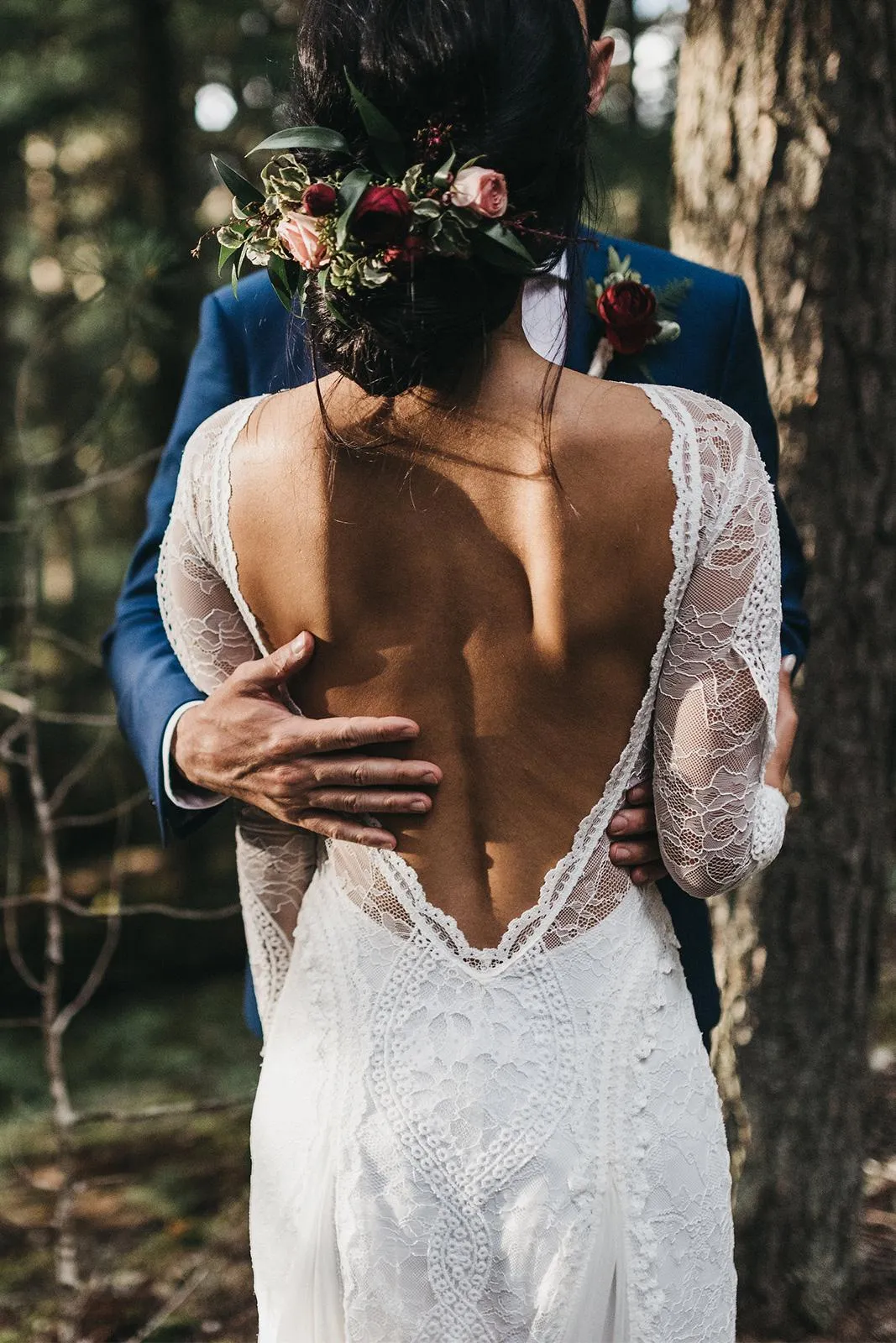 Lace Bohemian Wedding Dresses French Lace Long Sleeve Boho Chic Dress Open Back Bridal Gowns vestido de noiva 2020