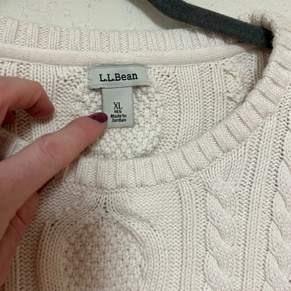 L.L.Bean Fisherman Cableknit Cream sweater XL