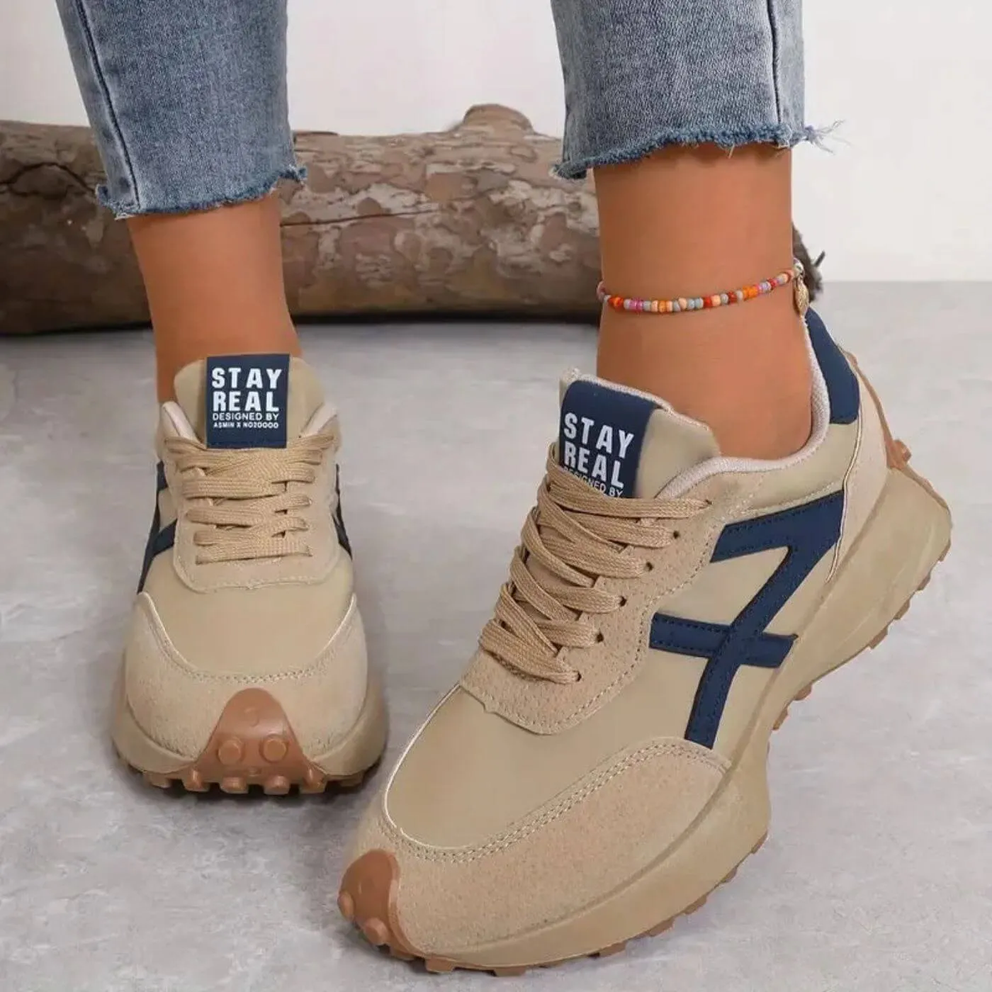 Lucy | The Orthopedic Sneakers