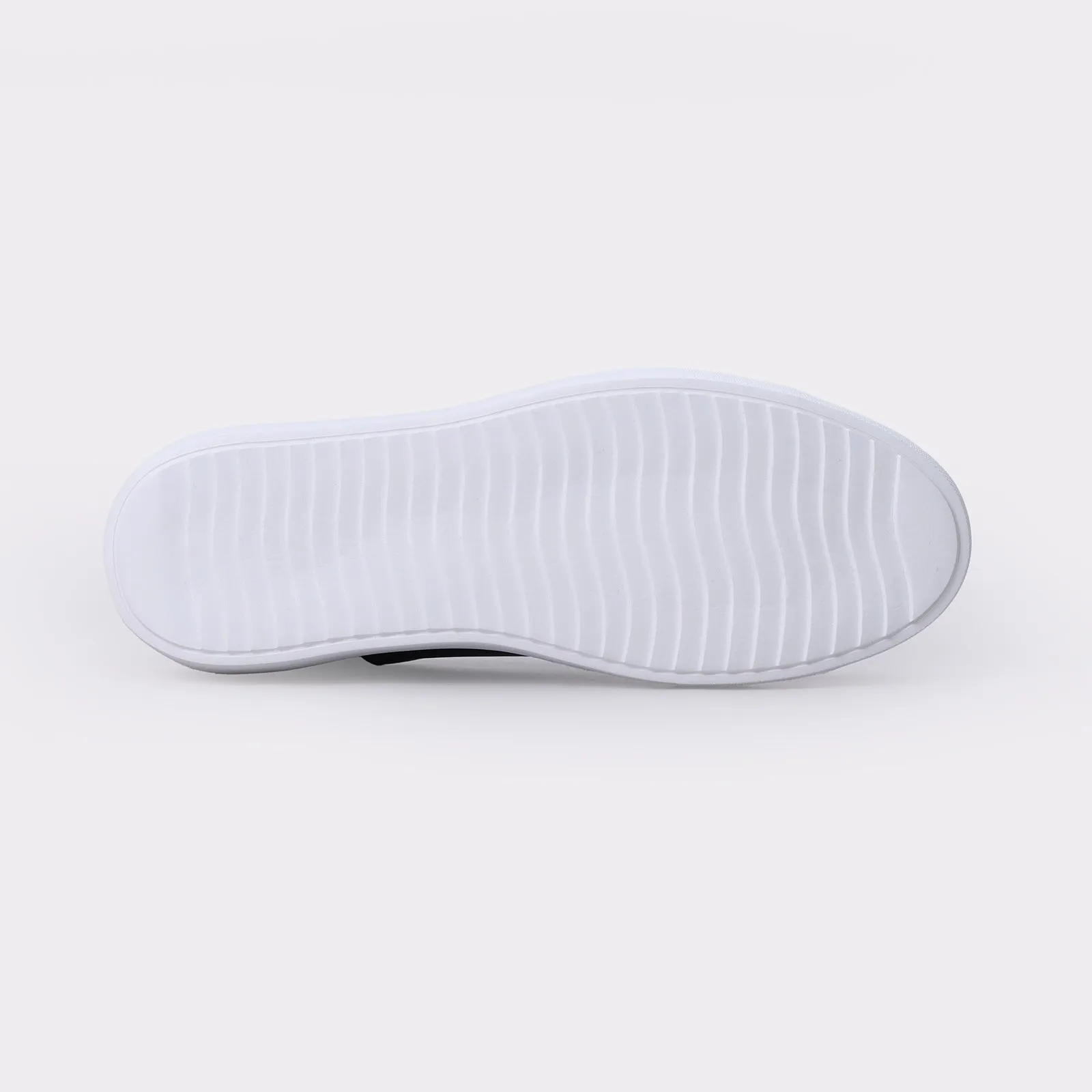 Men's trendy sneakers