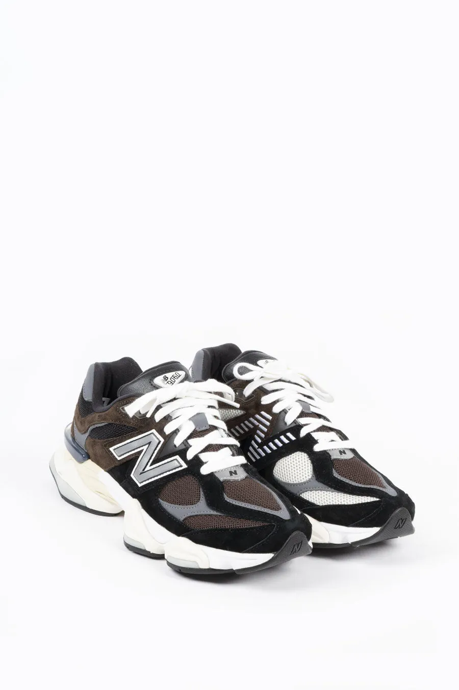 NEW BALANCE 9060 BROWN