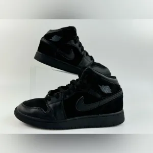 Nike Air Jordan 1 Mid BG Triple Black Size 6.5 Youth Basketball 554725-050