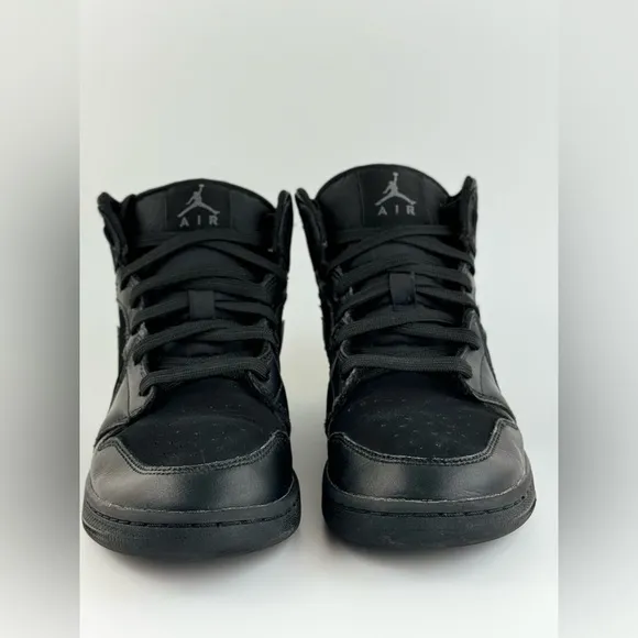 Nike Air Jordan 1 Mid BG Triple Black Size 6.5 Youth Basketball 554725-050
