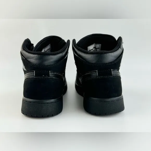 Nike Air Jordan 1 Mid BG Triple Black Size 6.5 Youth Basketball 554725-050