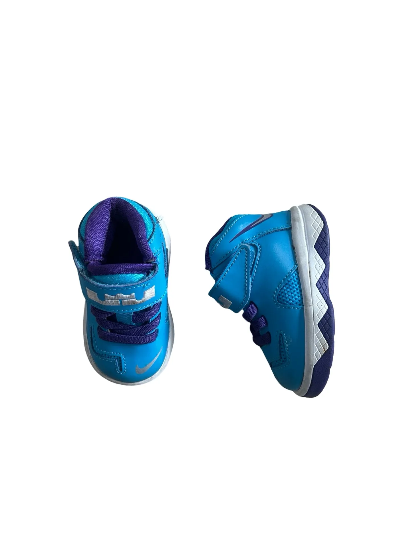 Nike shoes size 3