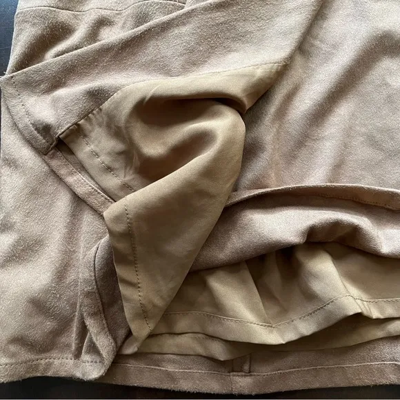 NWT White House Black Market Faux Suede Brown Skirt, Size 2