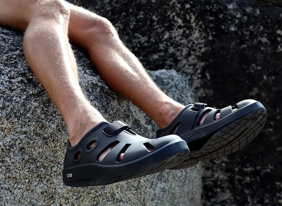OOFOS OOcandoo Active Recovery Shoes - Black