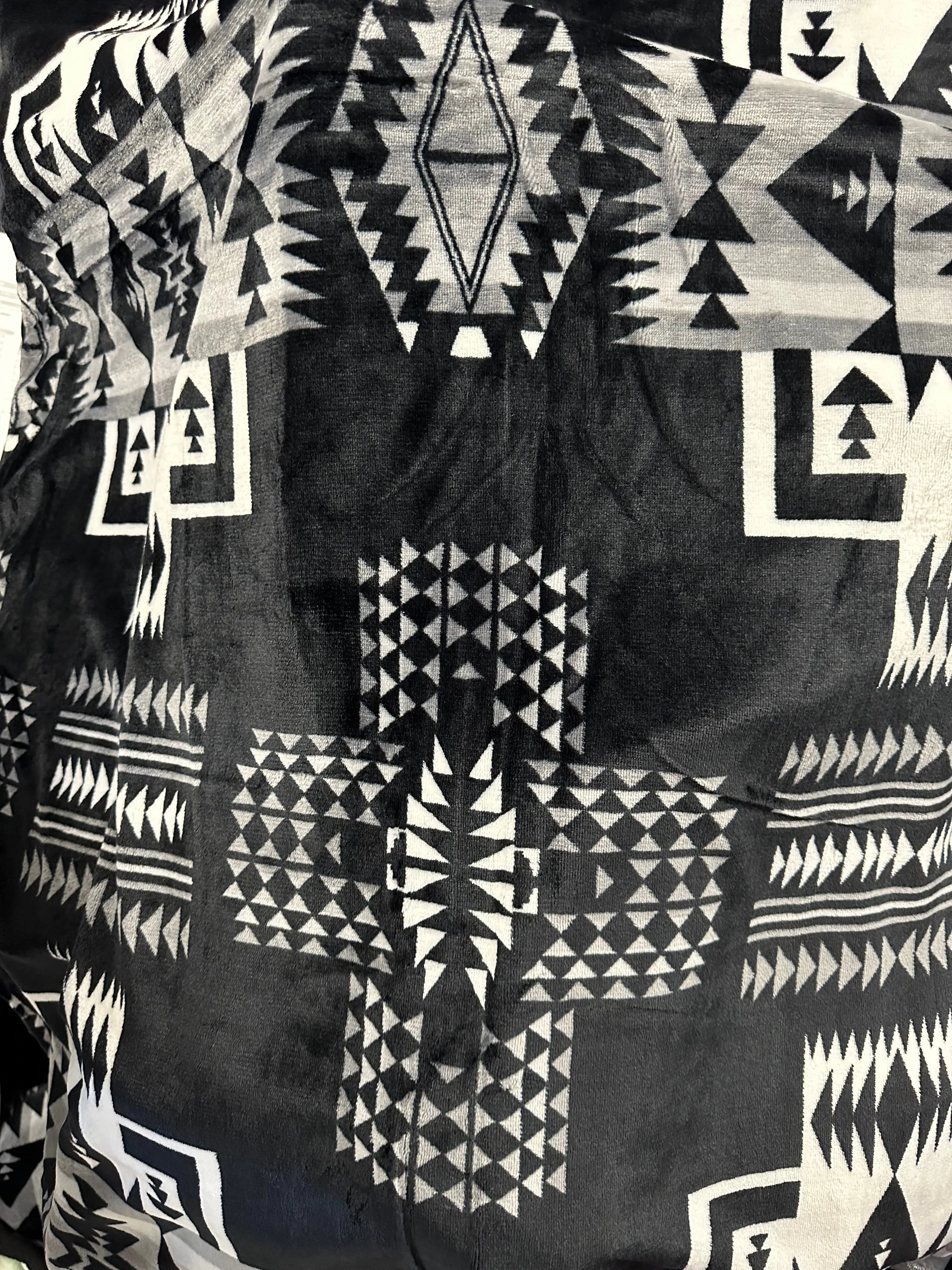 Queen Size(78”x86”) Aztec Fleece Blanket-Multiple Colors Available
