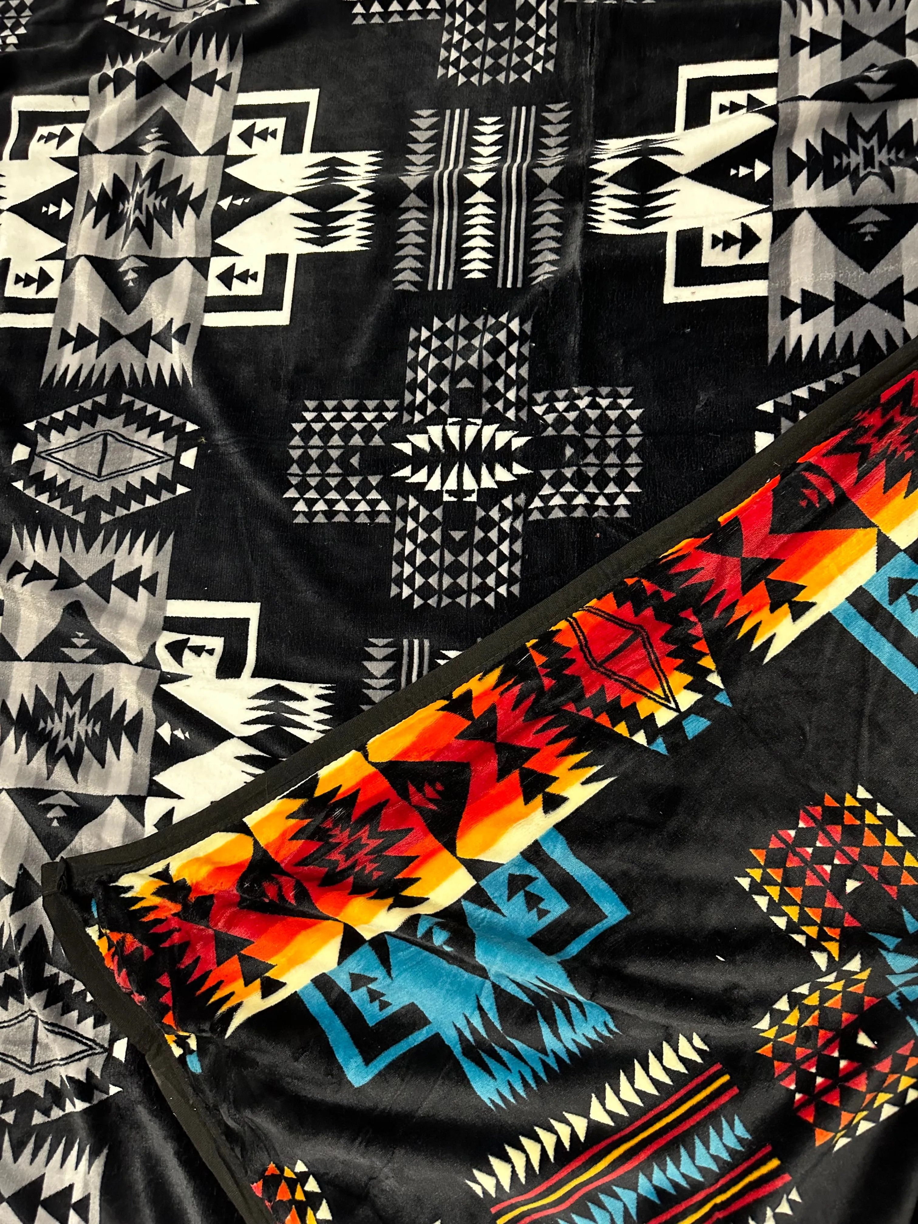 Queen Size(78”x86”) Aztec Fleece Blanket-Multiple Colors Available
