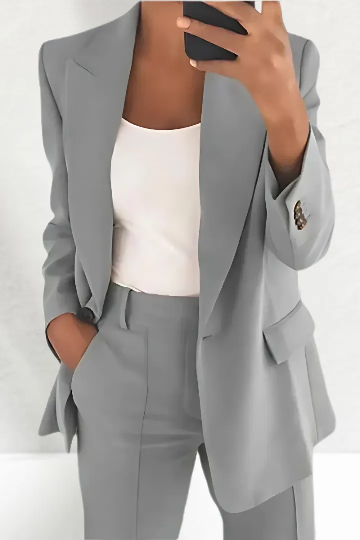 Teresa | Two-Piece Women's Suit