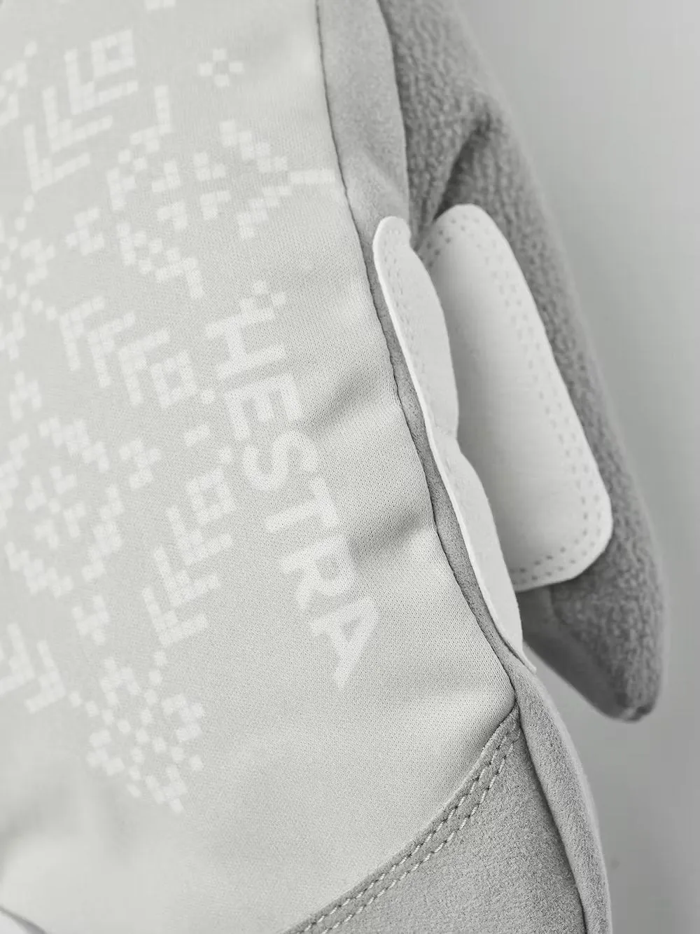 XC Primaloft Mitts (Women's)
